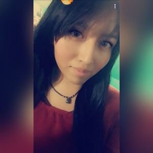 Meet your Posher, Yaquelin